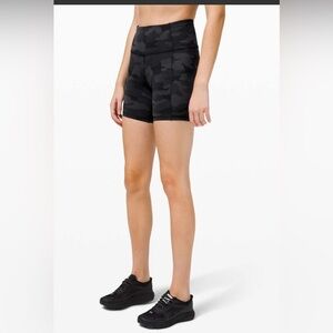 Lululemon Fast And Free Short 6" *Non-Reflective
Incognito Camo